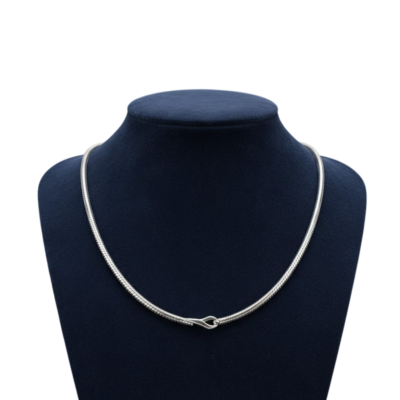 minimal-925-sterling-silver-chain-necklace-for-women-everyday-elegant-silver-necklace-roopmohana-2